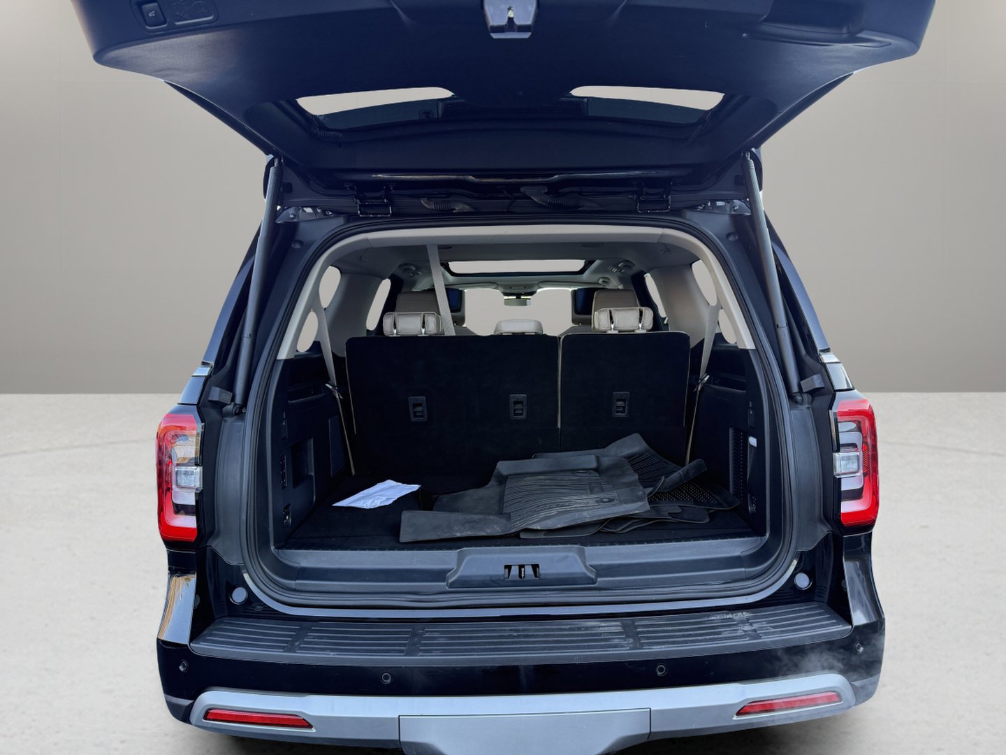 Used 2023 Ford Expedition Max Limited image 7