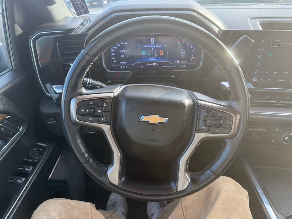 Used 2024 Chevrolet Silverado 3500 High Country w/ High Country Premium Package image 12