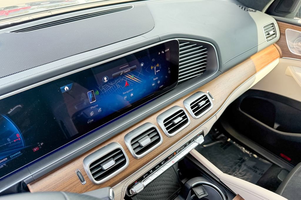 Used 2025 Mercedes-Benz GLE 63 AMG S image 28