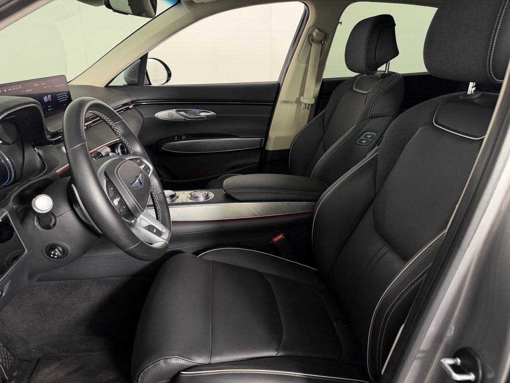 Used 2025 Genesis Electrified GV70 Advanced image 24