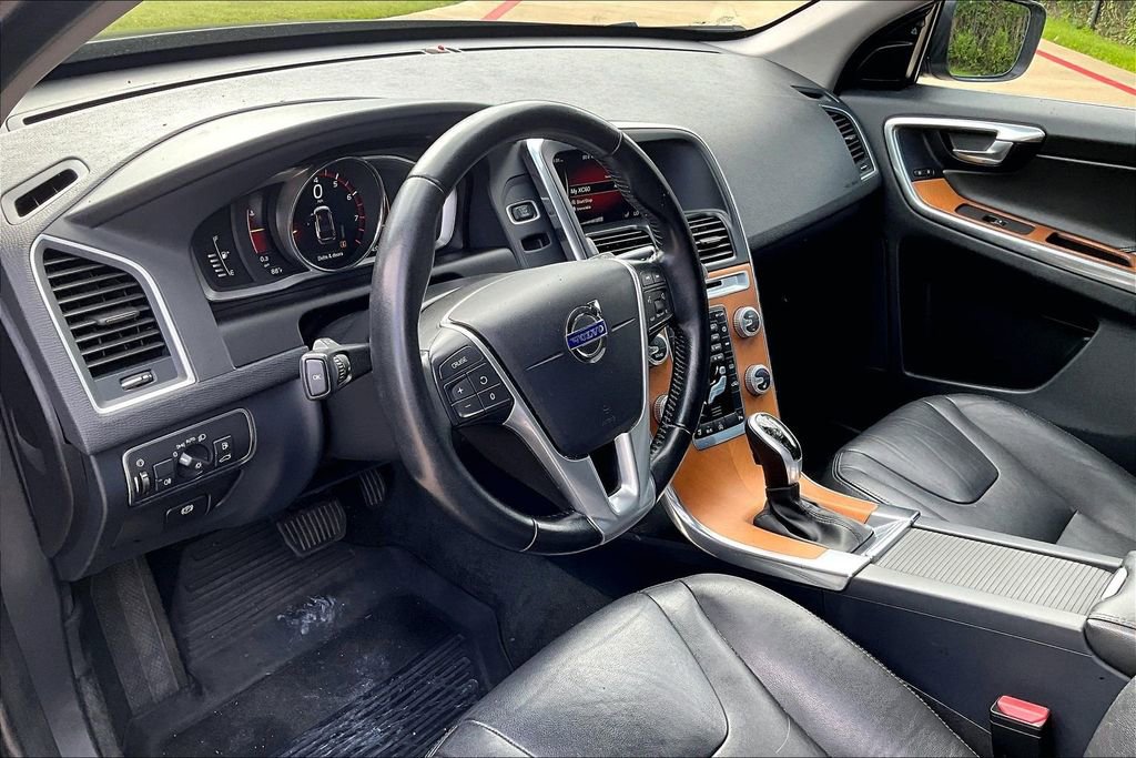 Used 2017 Volvo XC60 T5 Inscription w/ Preferred Option Package AWD/4WD image 18