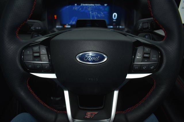 Used 2025 Ford Explorer ST image 20