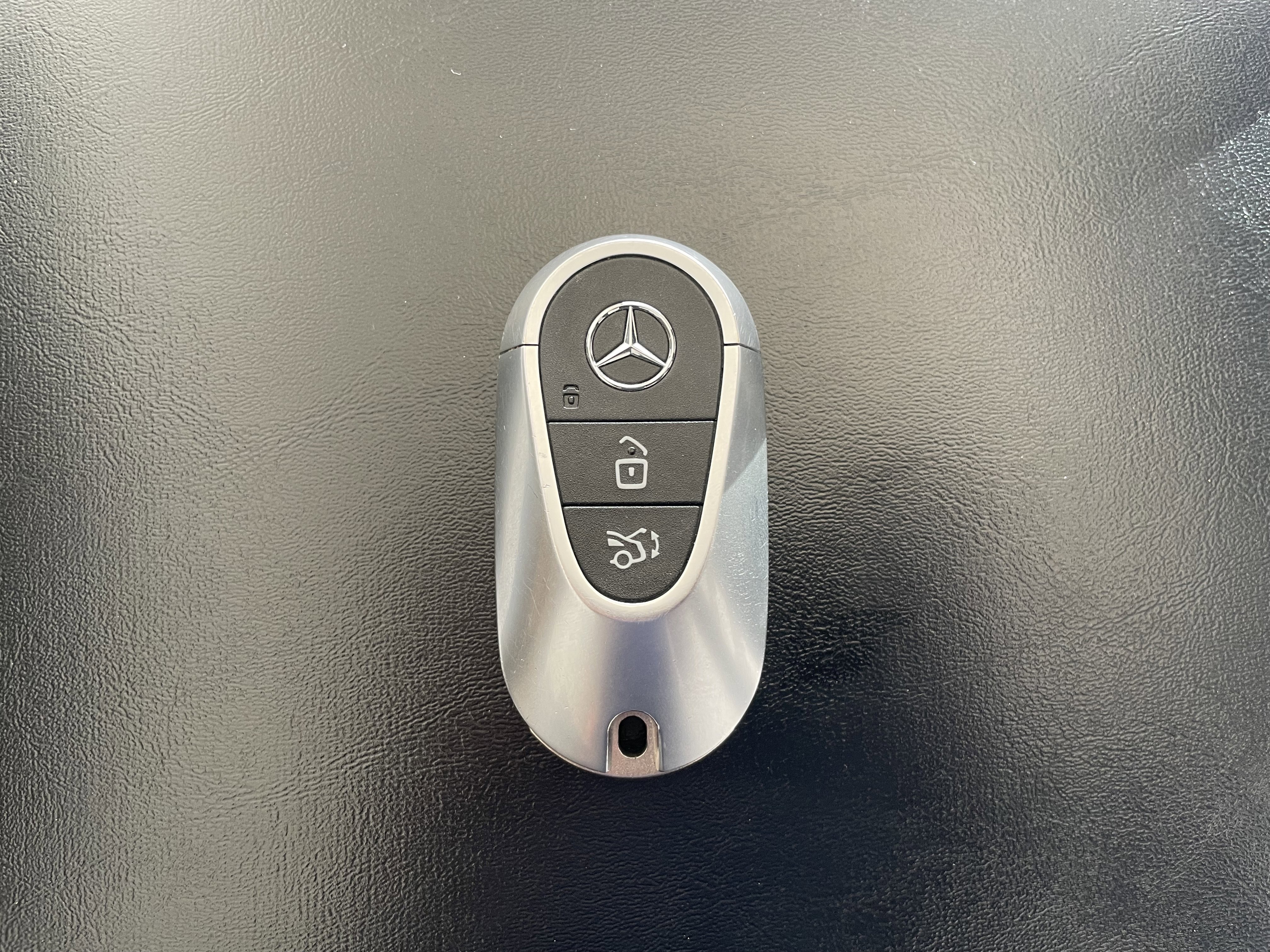 Used 2024 Mercedes-Benz GLC 300 4MATIC image 23
