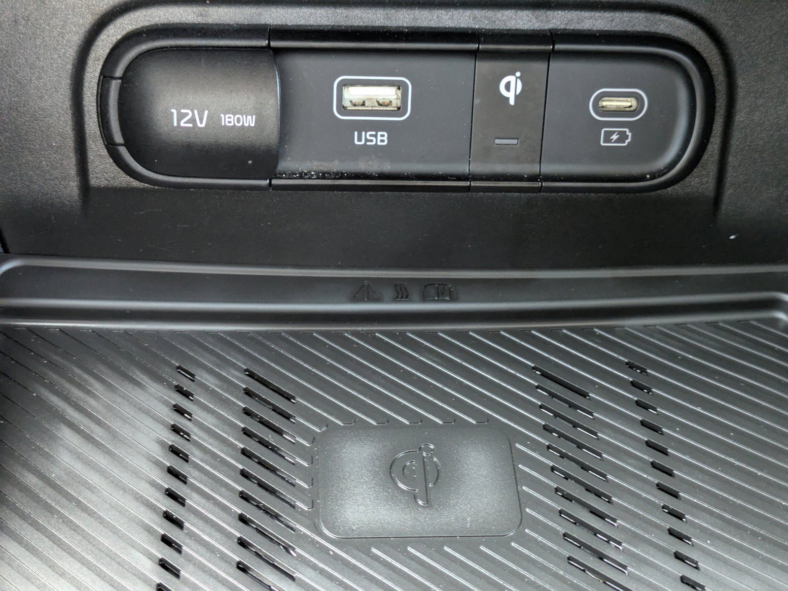 Certified 2024 Kia Sportage EX FWD image 25
