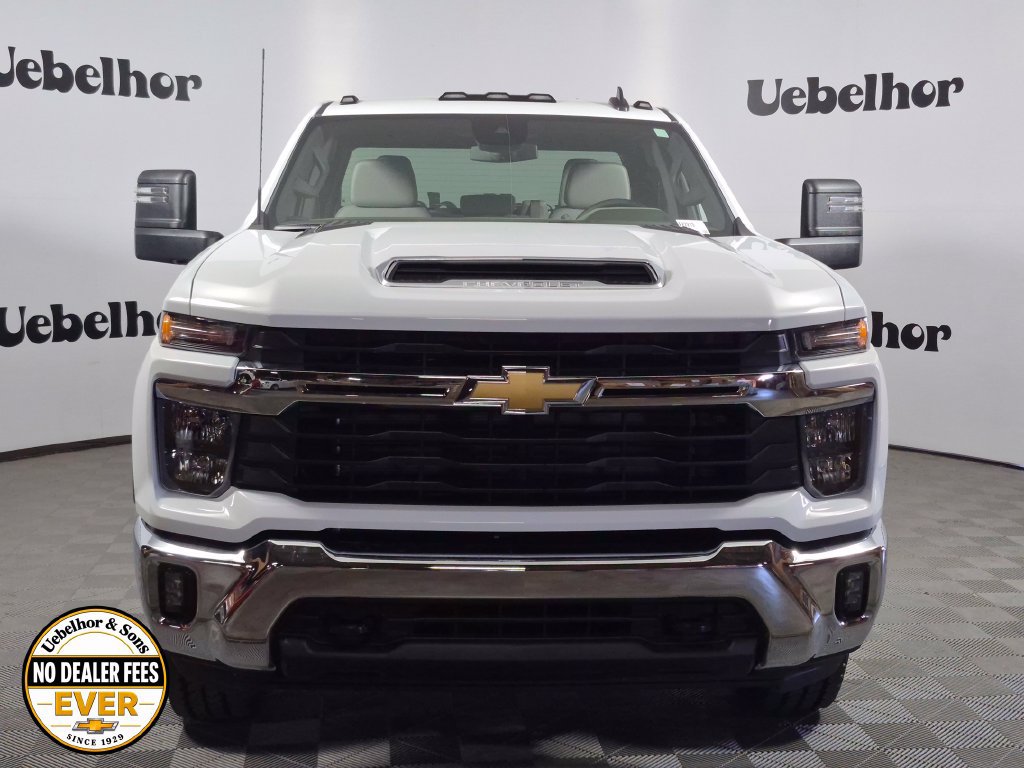 New 2026 Chevrolet Silverado 2500 LT w/ Convenience Package AWD/4WD image 2