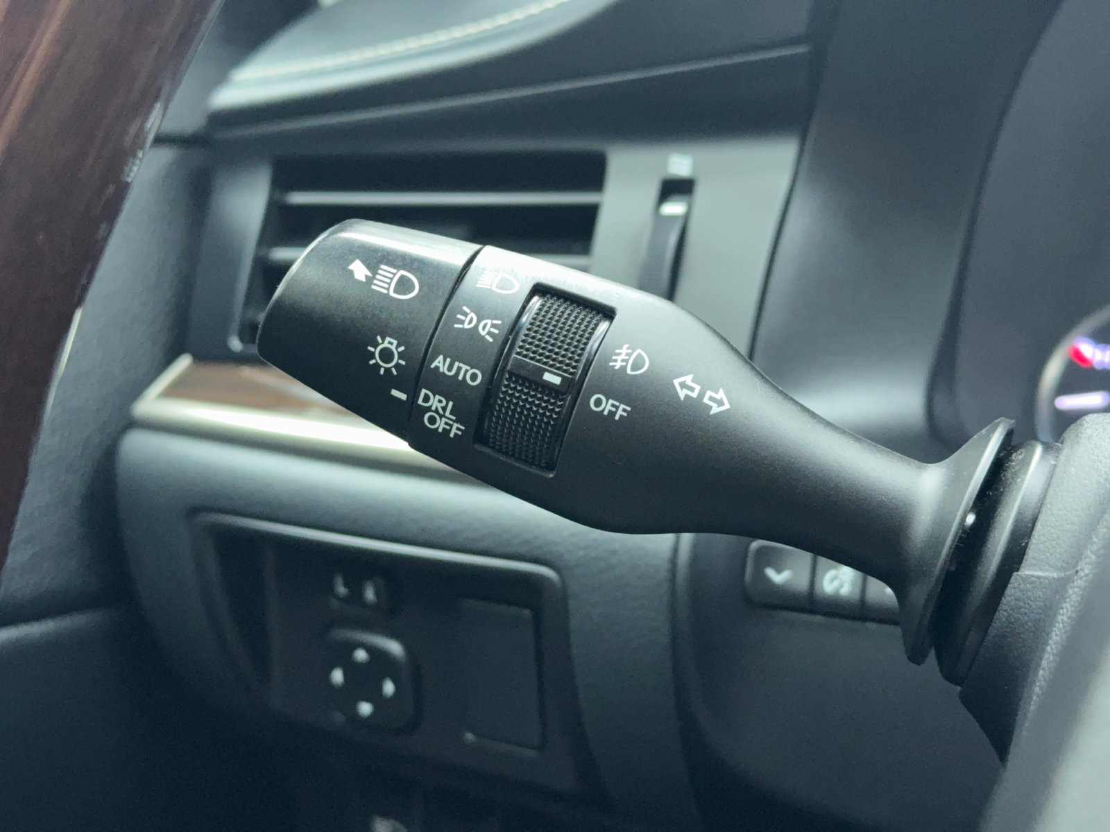 Used 2018 Lexus ES 350 w/ Navigation System Package FWD image 36