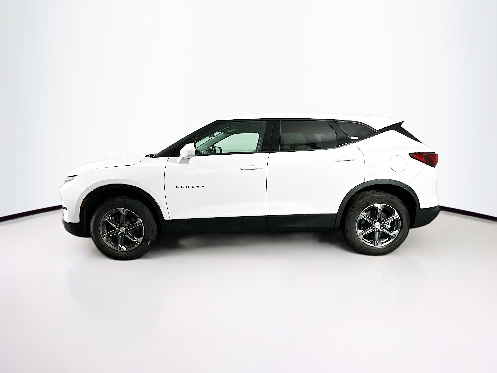 Used 2024 Chevrolet Blazer LT w/ LPO, Floor Liner Package image 4