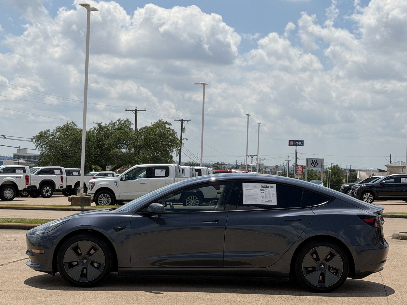 Used 2022 Tesla Model 3 Long Range AWD/4WD image 7