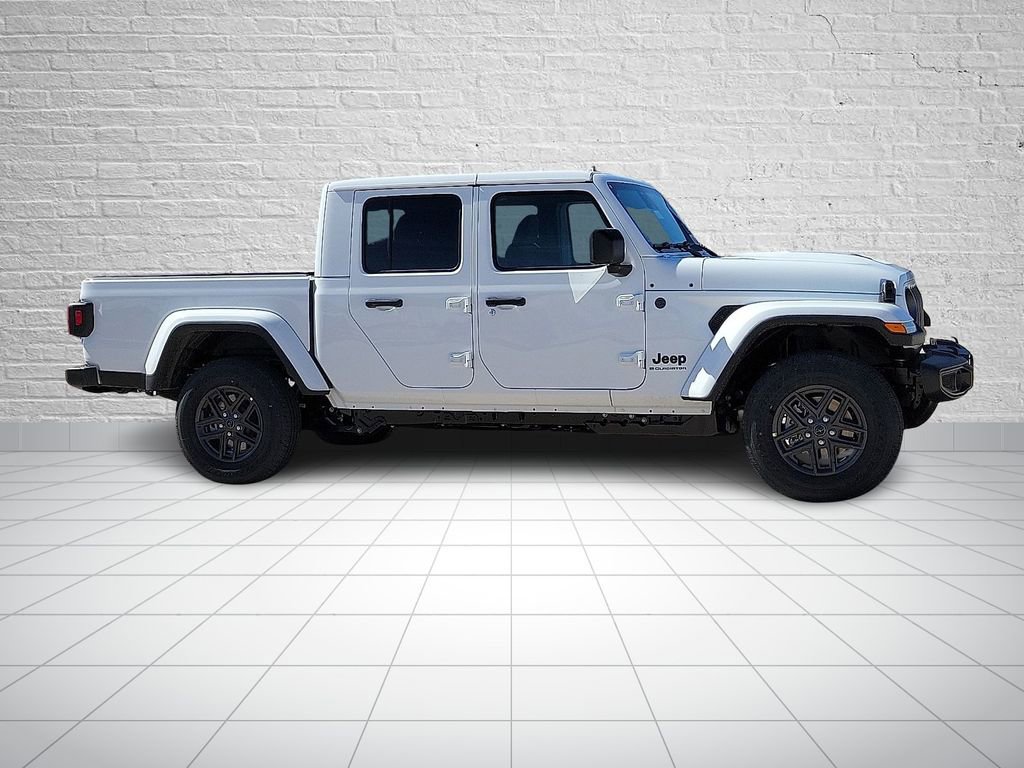 New 2026 Jeep Gladiator Sport image 5