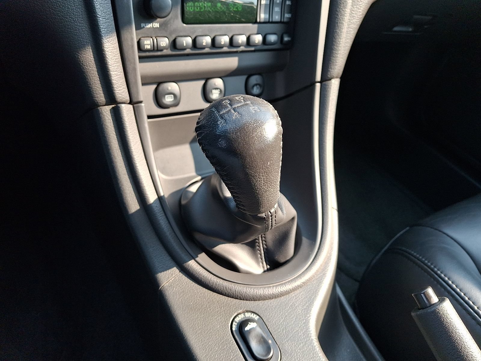 Used 2002 Ford Mustang GT RWD image 17