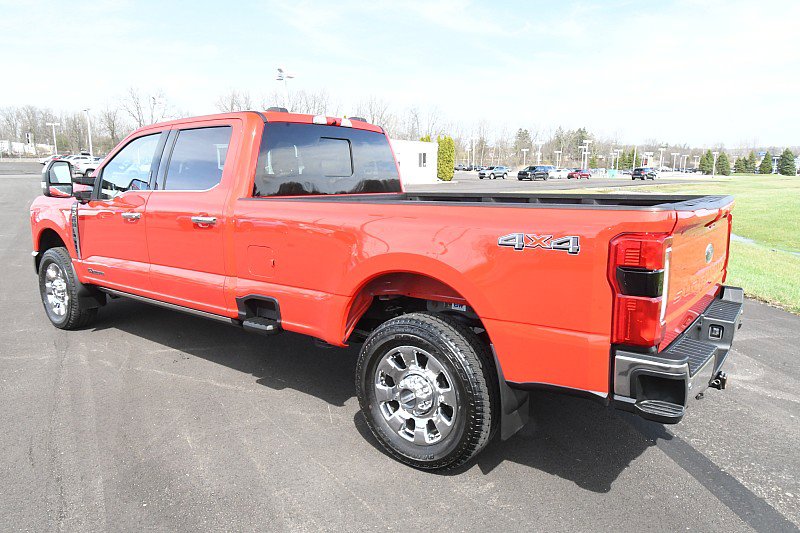 Used 2023 Ford F250 Lariat w/ Lariat Ultimate Package image 5