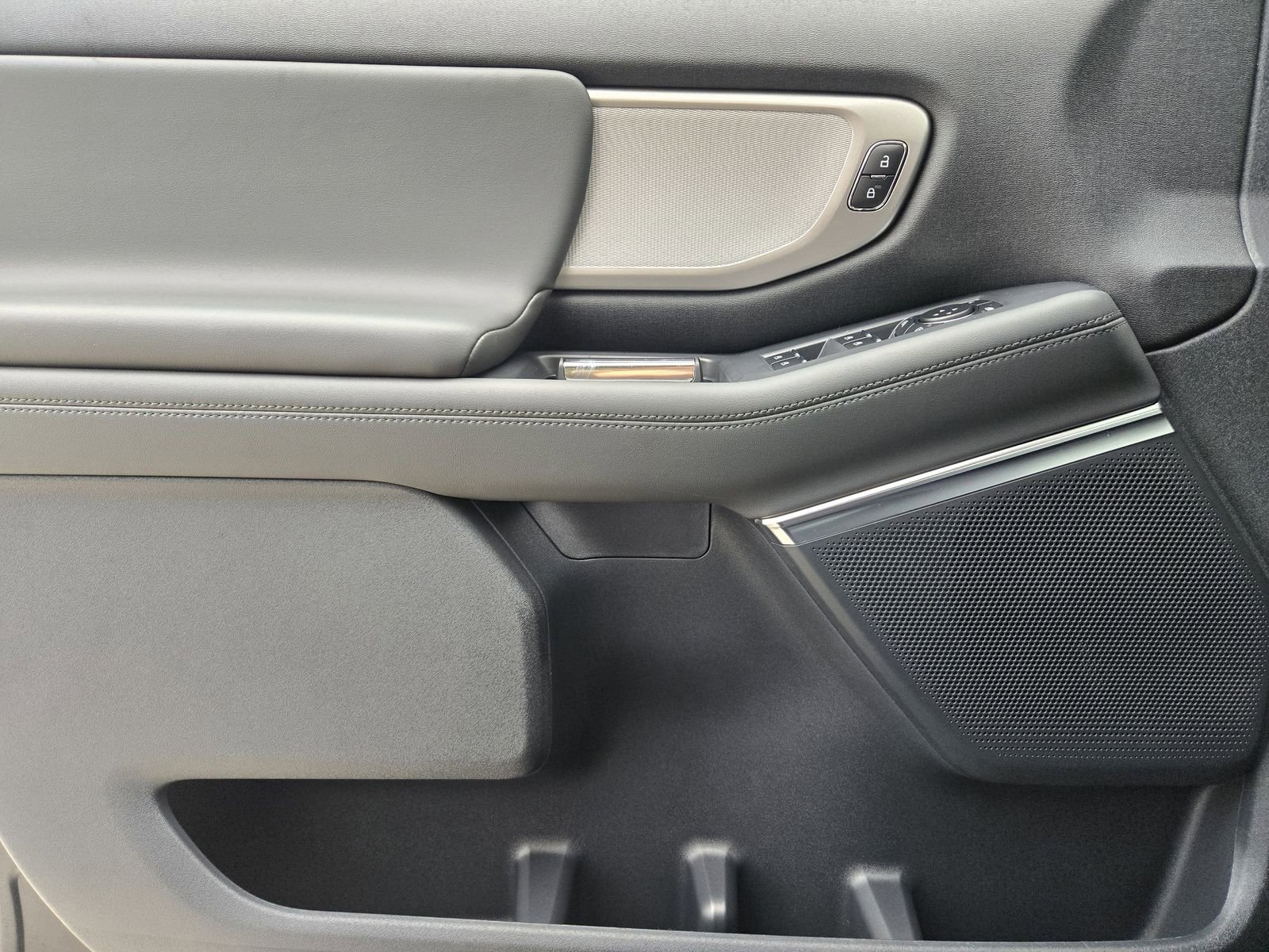 New 2026 Ford Expedition Active RWD image 23