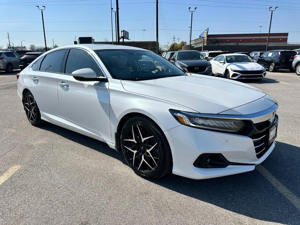 Used 2021 Honda Accord Touring image 8