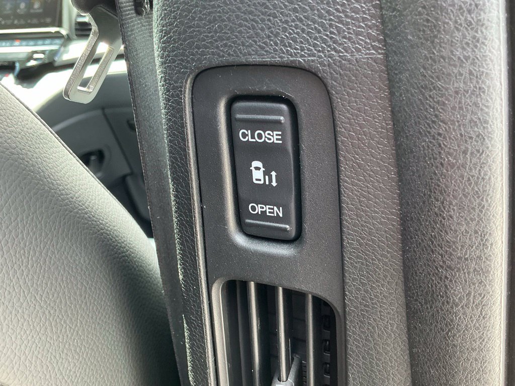 Certified 2025 Honda Odyssey EX-L image 22