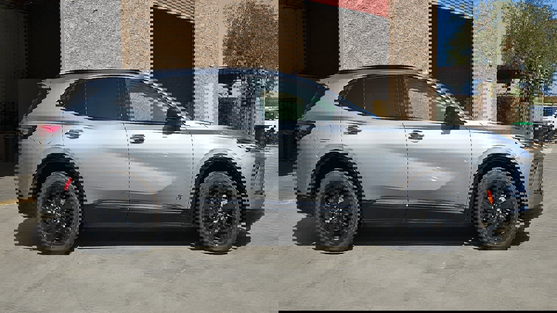 Used 2025 Buick Envision Sport Touring image 7