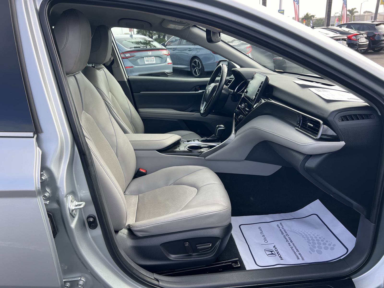 Used 2023 Toyota Camry XLE image 29