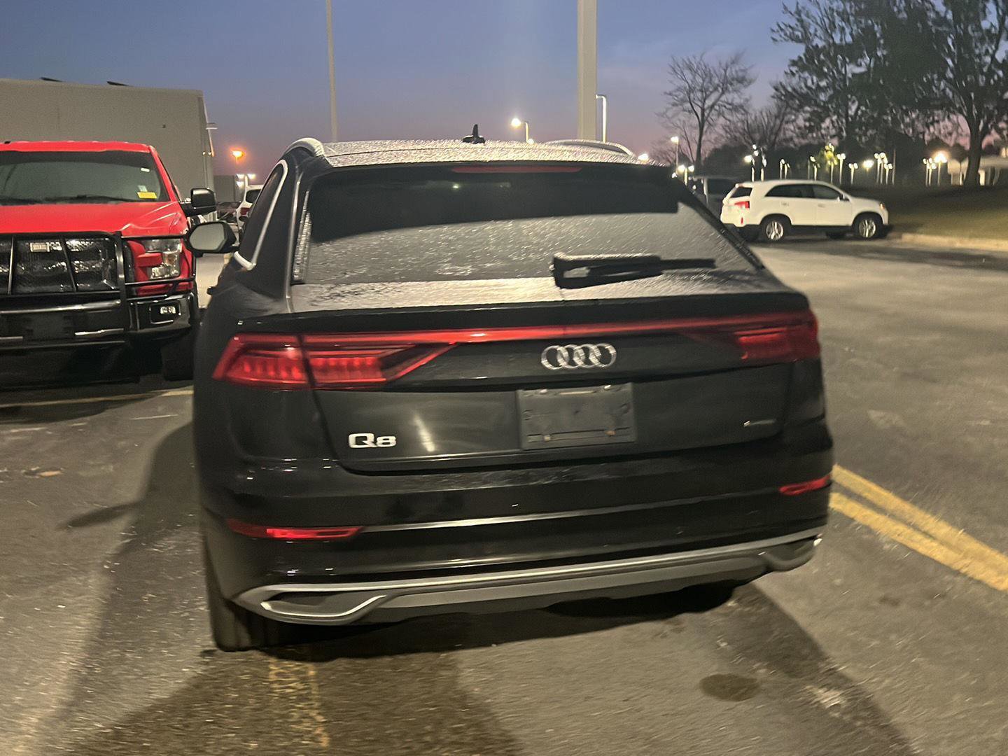 Used 2023 Audi Q8 Premium Plus image 8