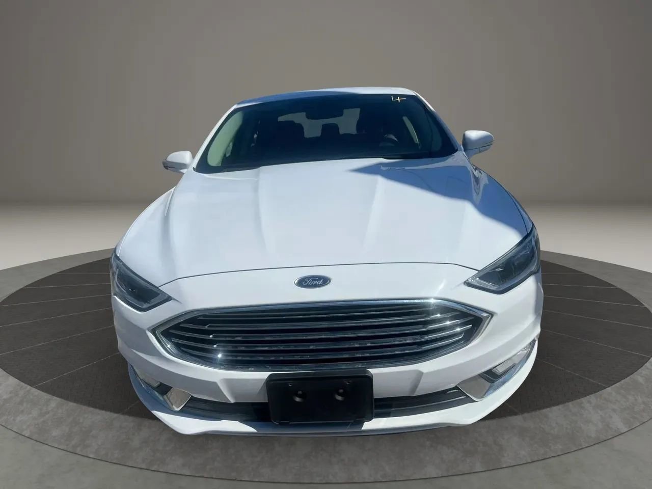 Used 2017 Ford Fusion Energi SE image 2
