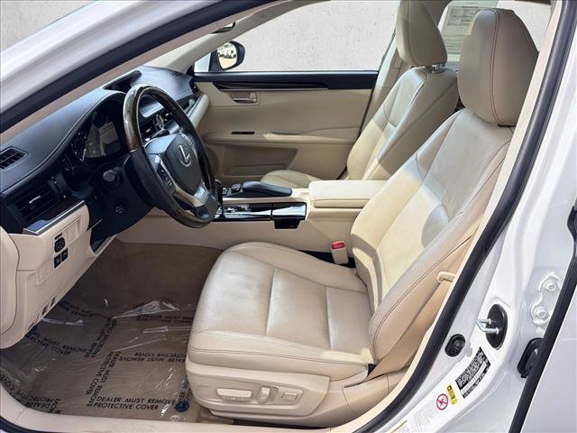 Used 2015 Lexus ES 350 w/ Luxury Package FWD image 12