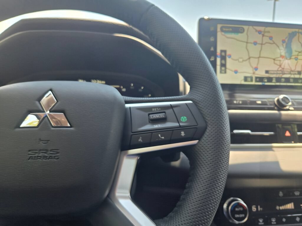 New 2026 Mitsubishi Outlander SE AWD/4WD image 29
