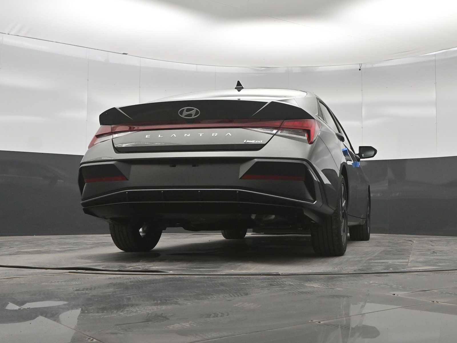 New 2026 Hyundai Elantra Limited FWD image 41