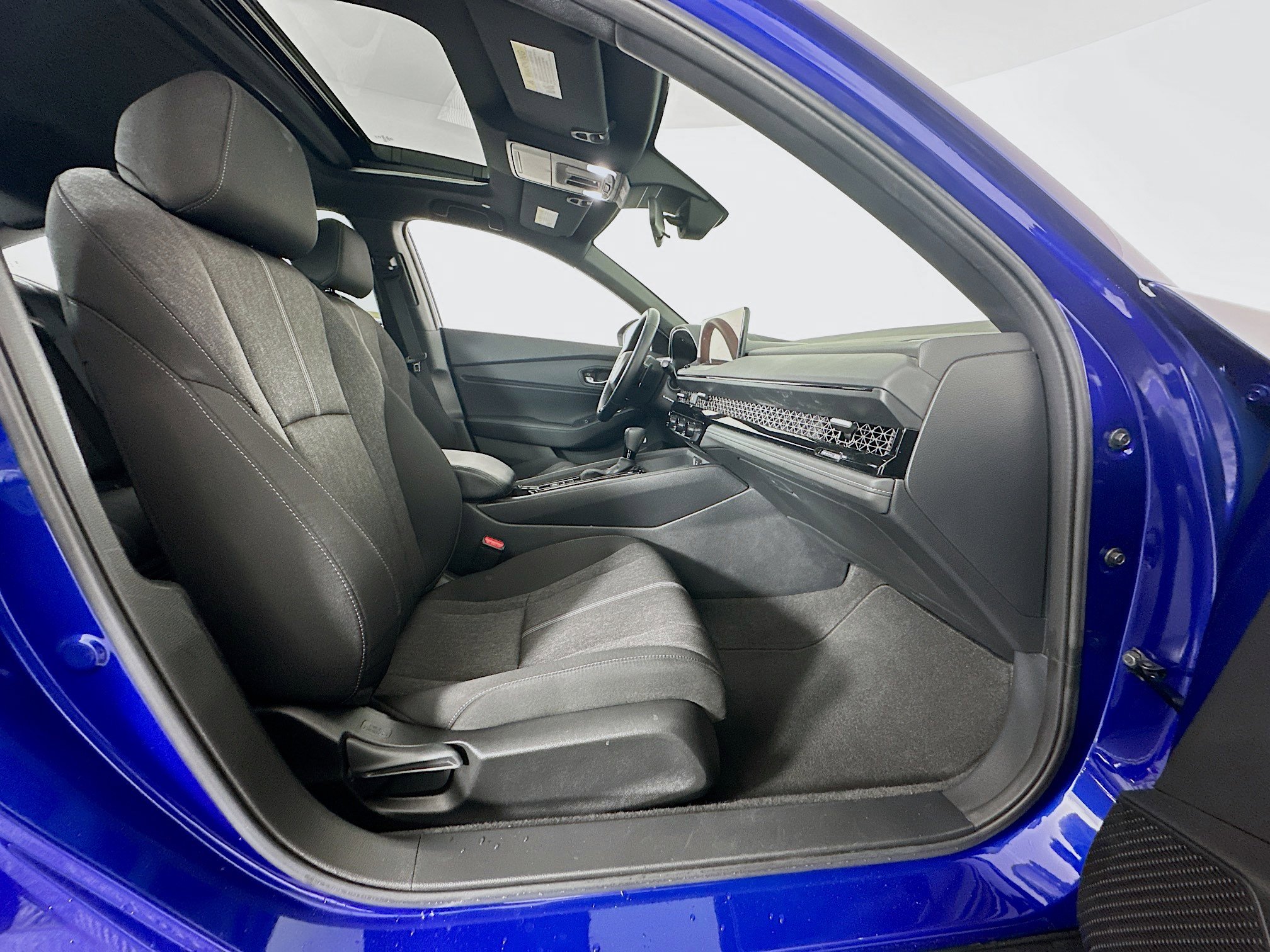 Used 2023 Honda Accord Sport image 30