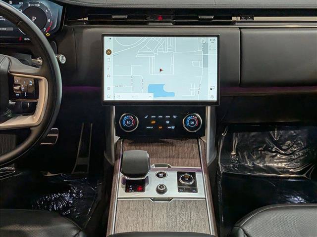 Used 2023 Land Rover Range Rover Long Wheelbase SE AWD/4WD image 15