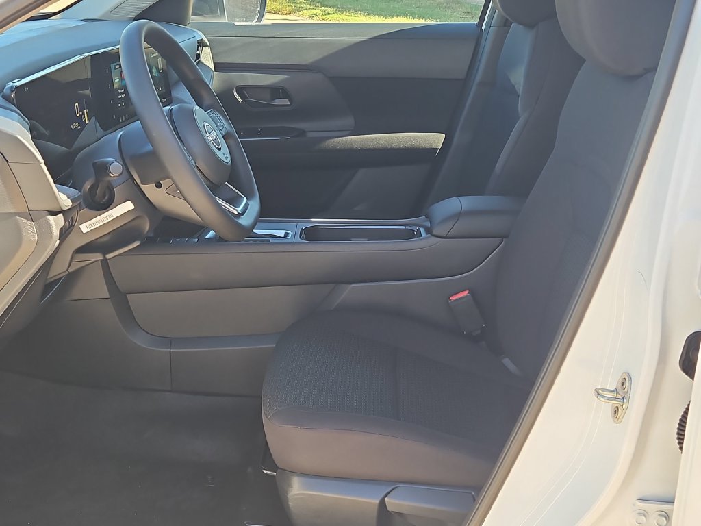 New 2027 Nissan Kicks S FWD image 11