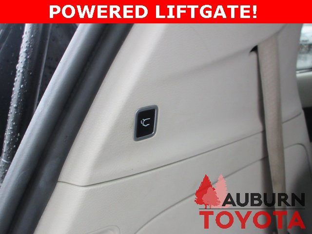 Used 2017 Chrysler Pacifica Touring-L image 8