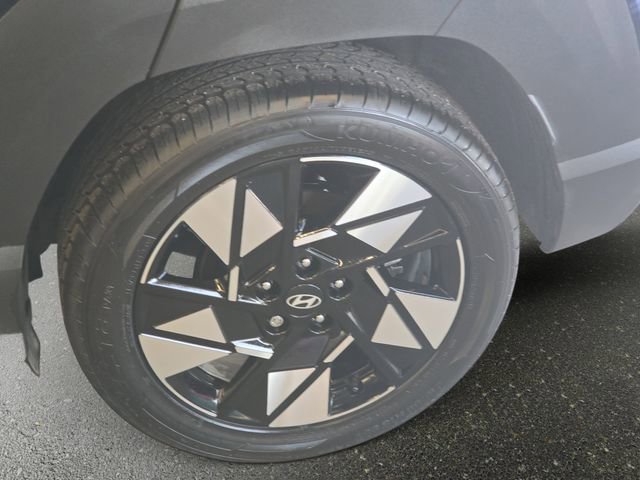 Used 2024 Hyundai Kona SEL FWD image 34