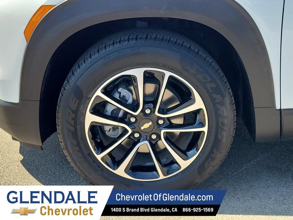 Used 2025 Chevrolet TrailBlazer LT FWD image 18