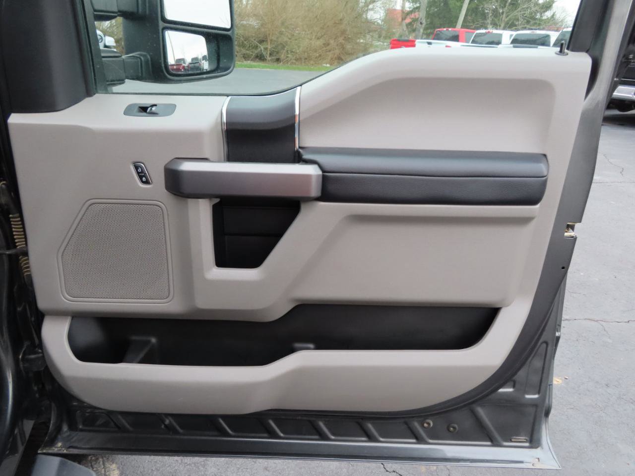 Used 2019 Ford F250 XLT w/ XLT Value Package image 46