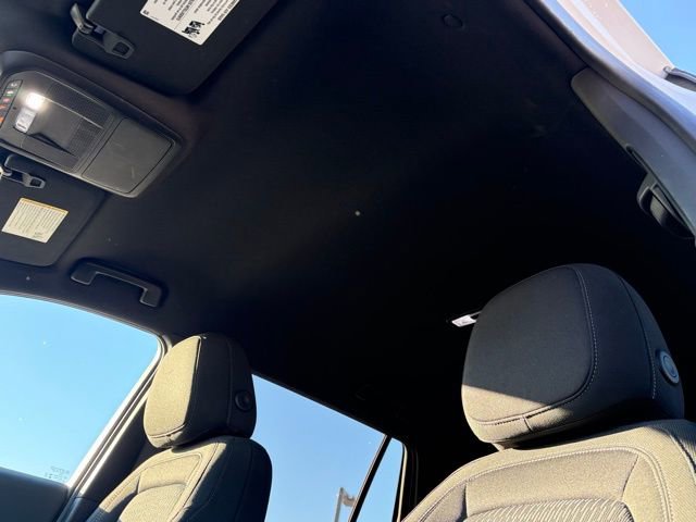 Used 2025 Chevrolet Equinox LT image 12