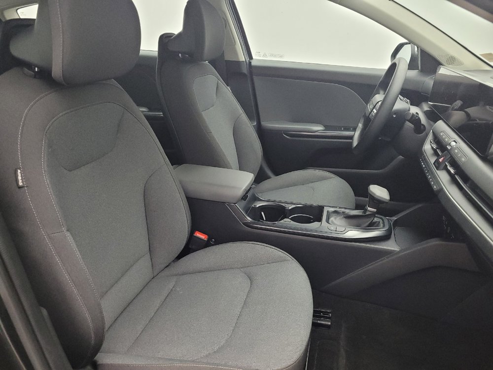 Used 2025 Kia K4 FWD image 21