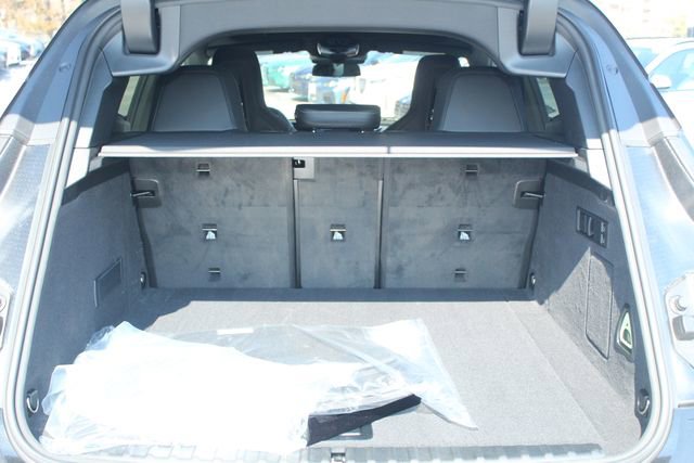 New 2026 BMW iX xDrive60 image 7