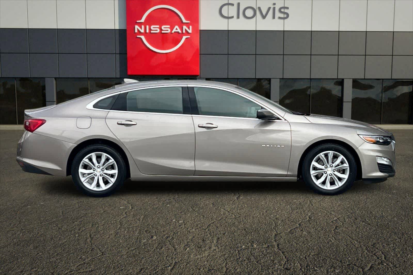 Used 2024 Chevrolet Malibu LT FWD image 9