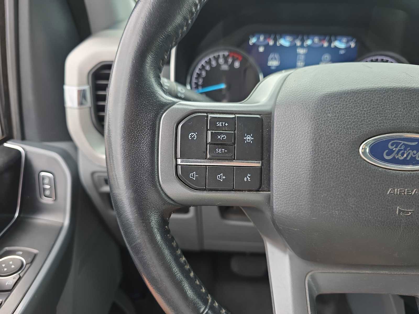 Used 2022 Ford F150 XLT w/ Equipment Group 302A High image 20