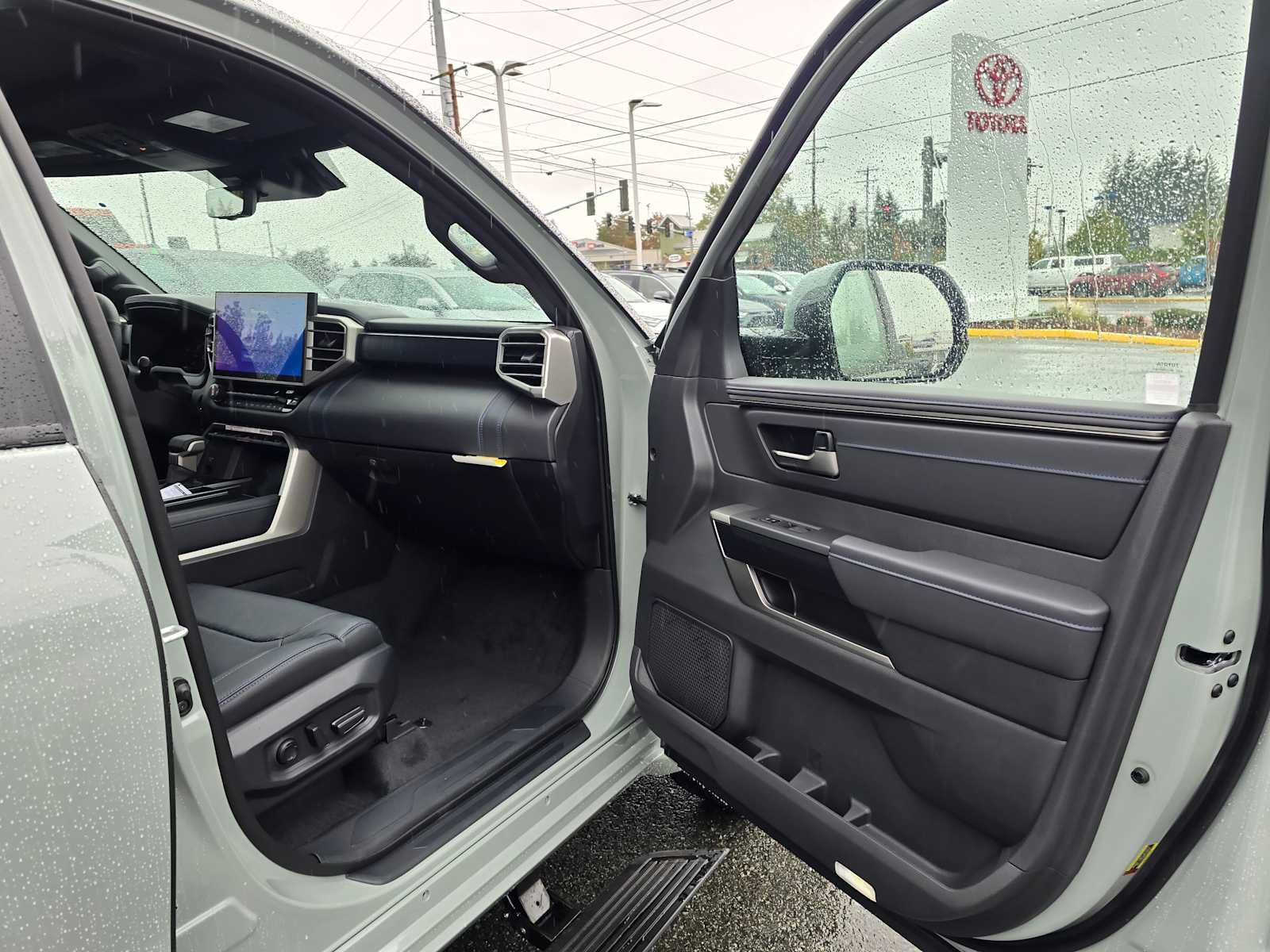 New 2026 Toyota Tundra Platinum image 10