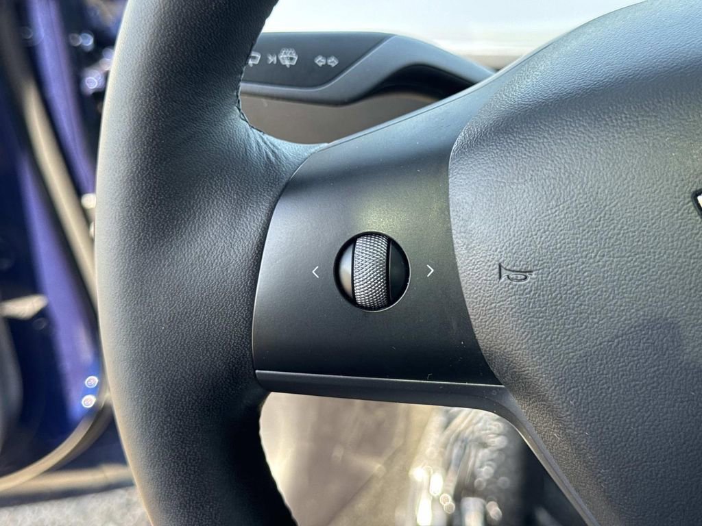Used 2022 Tesla Model 3 Long Range image 9