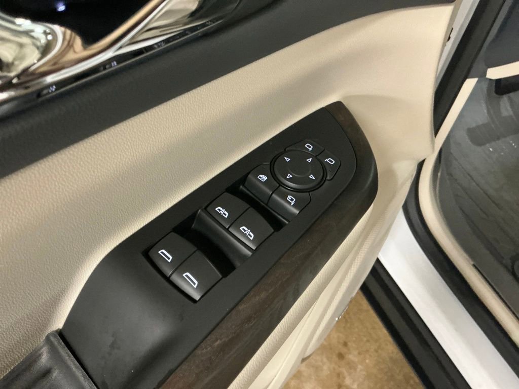 Certified 2022 GMC Acadia Denali w/ Denali Technology Package image 15