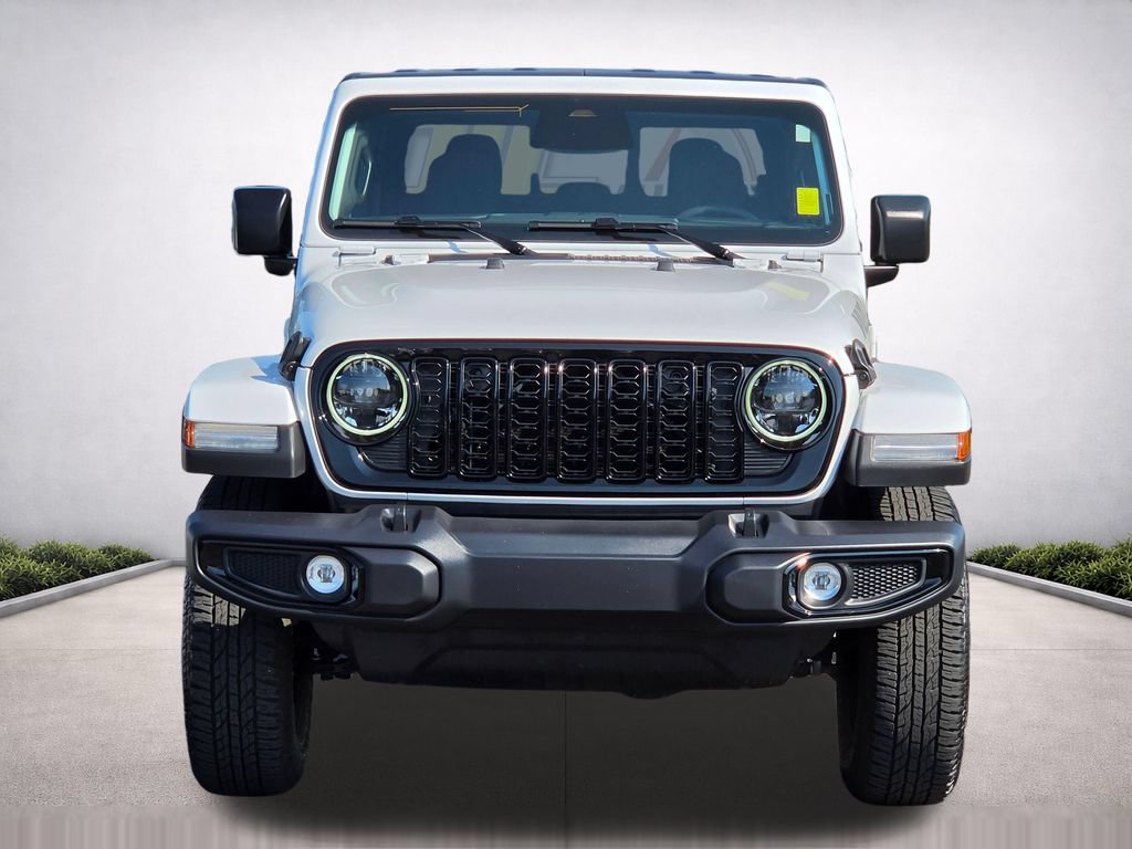 Used 2026 Jeep Gladiator Sport AWD/4WD image 4