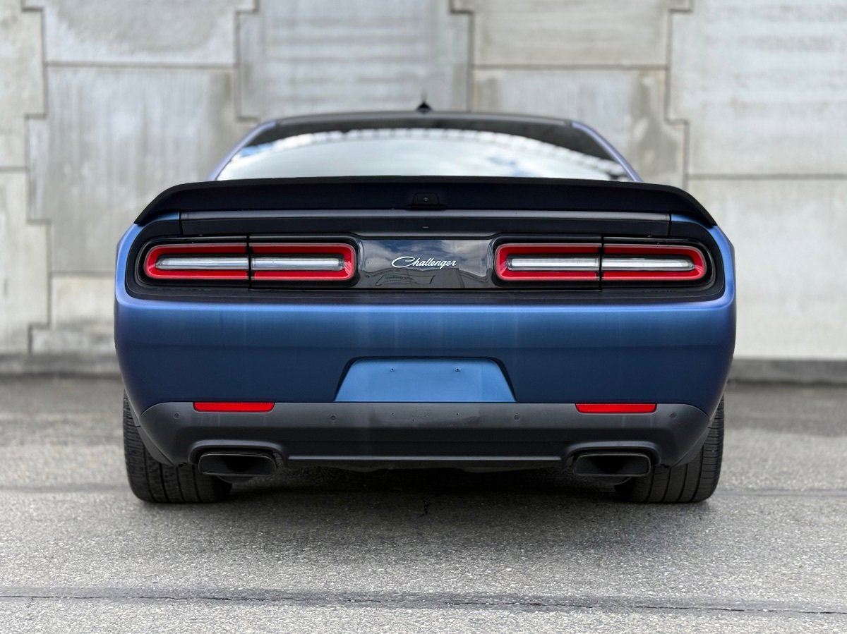 Used 2023 Dodge Challenger SRT Hellcat w/ Harmon/Kardon Sound Group RWD image 4