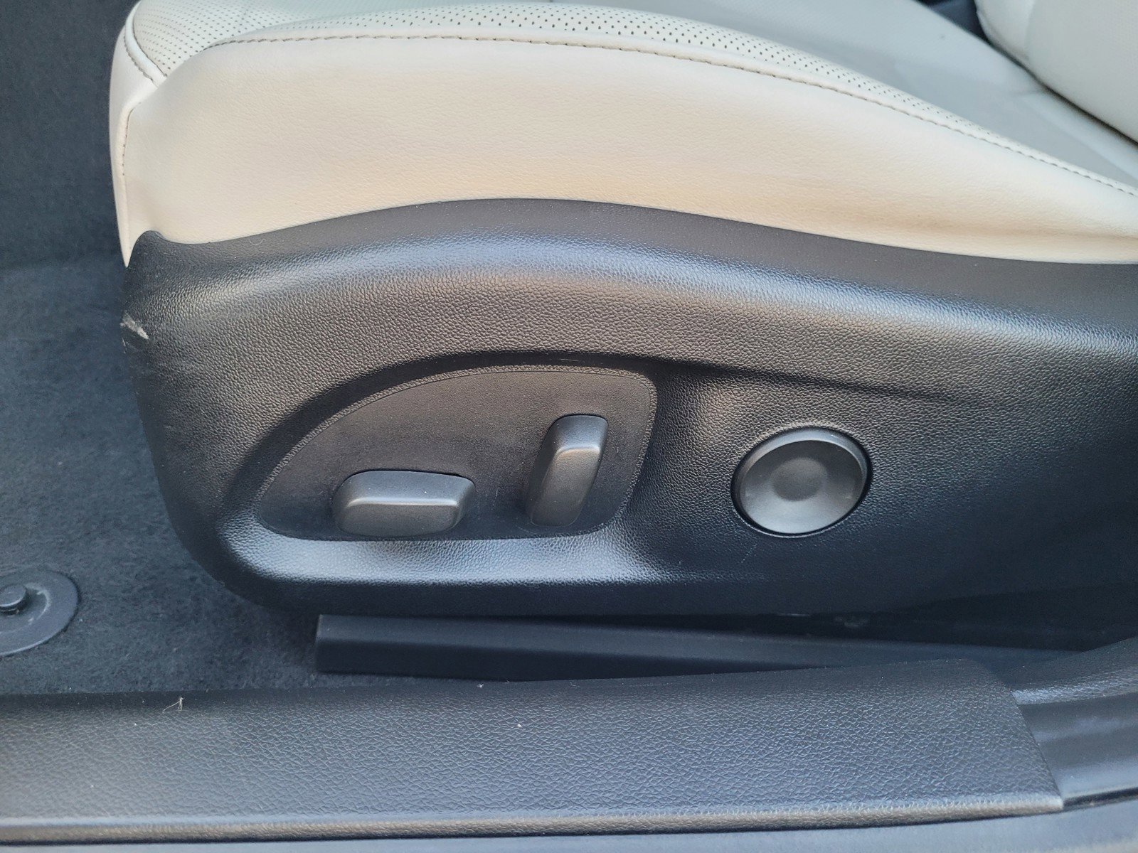 Used 2020 Cadillac CT4 Premium Luxury image 11