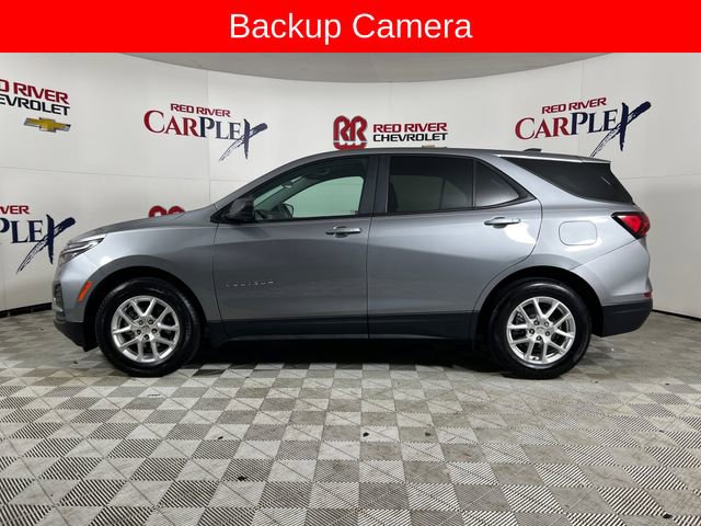 Used 2024 Chevrolet Equinox LS w/ LS Convenience Package image 4