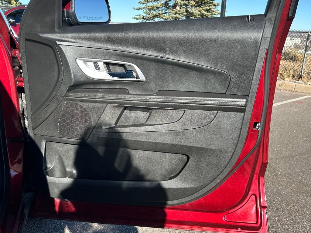 Used 2017 Chevrolet Equinox LT w/ Convenience Package image 21