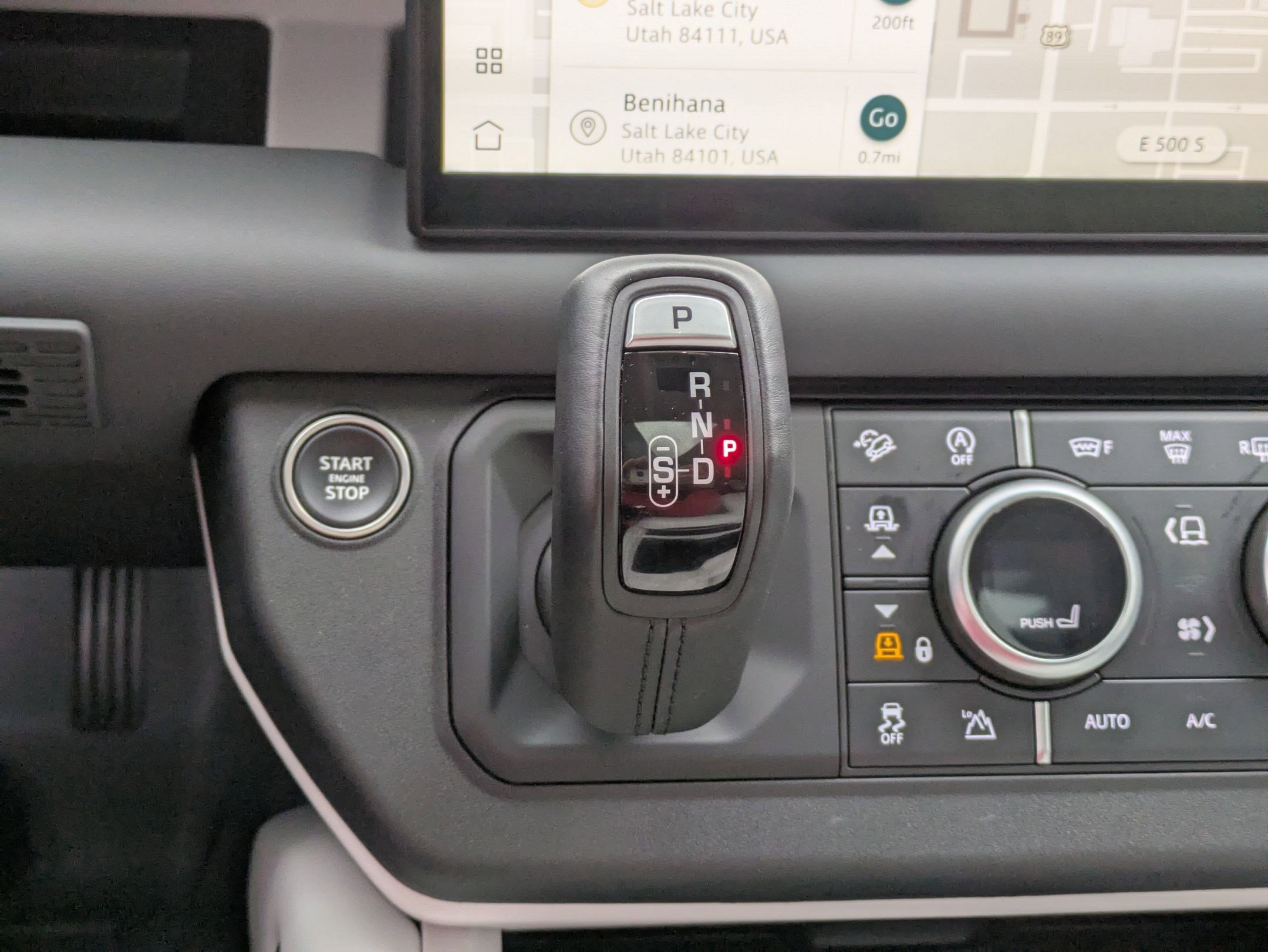 Used 2025 Land Rover Defender 130 S image 25