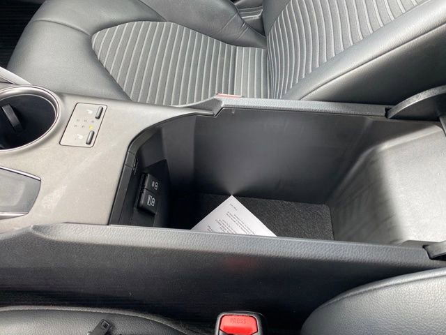 Used 2023 Toyota Camry SE FWD image 13