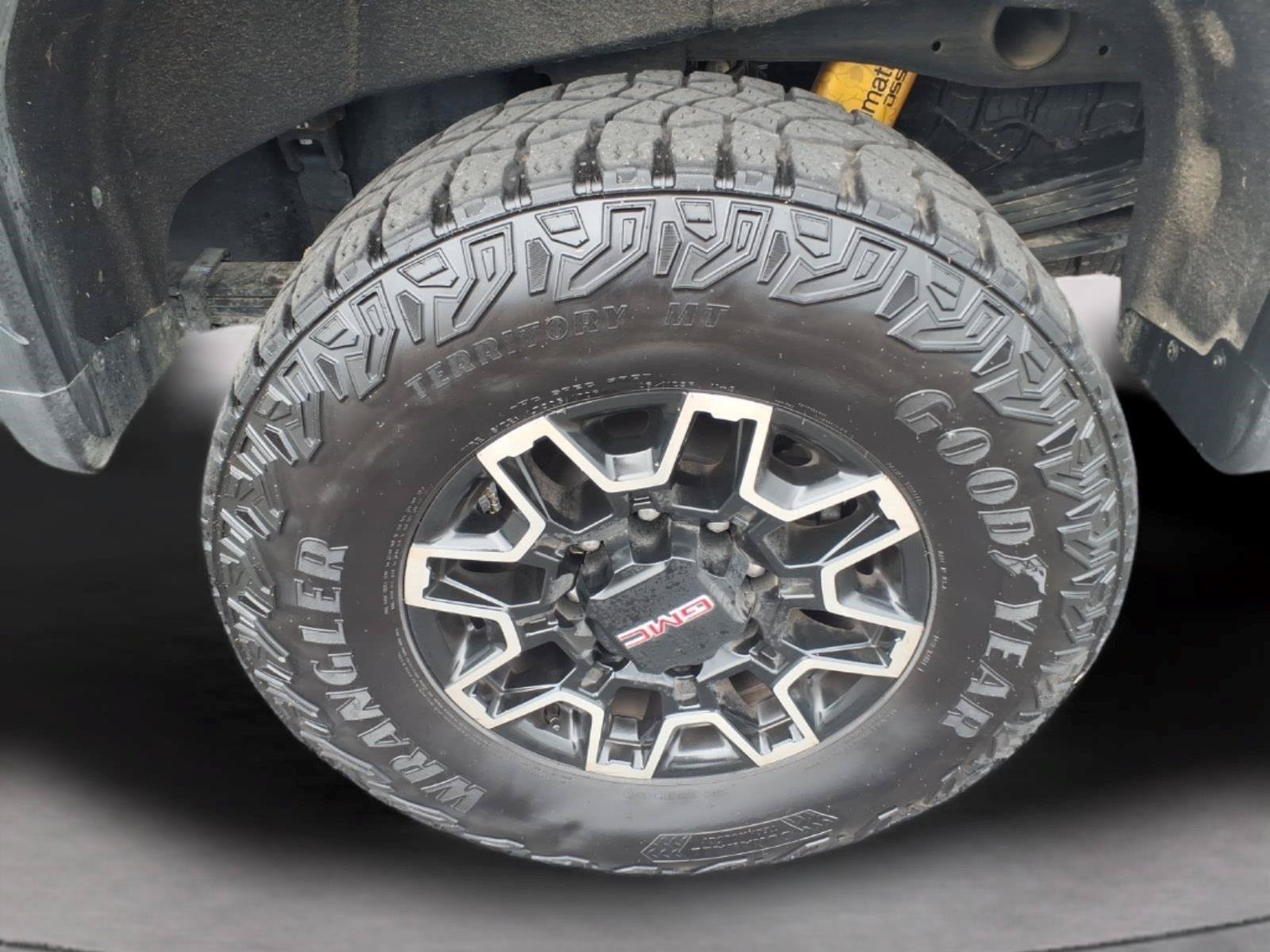 Certified 2025 GMC Sierra 2500 AT4X AWD/4WD image 10