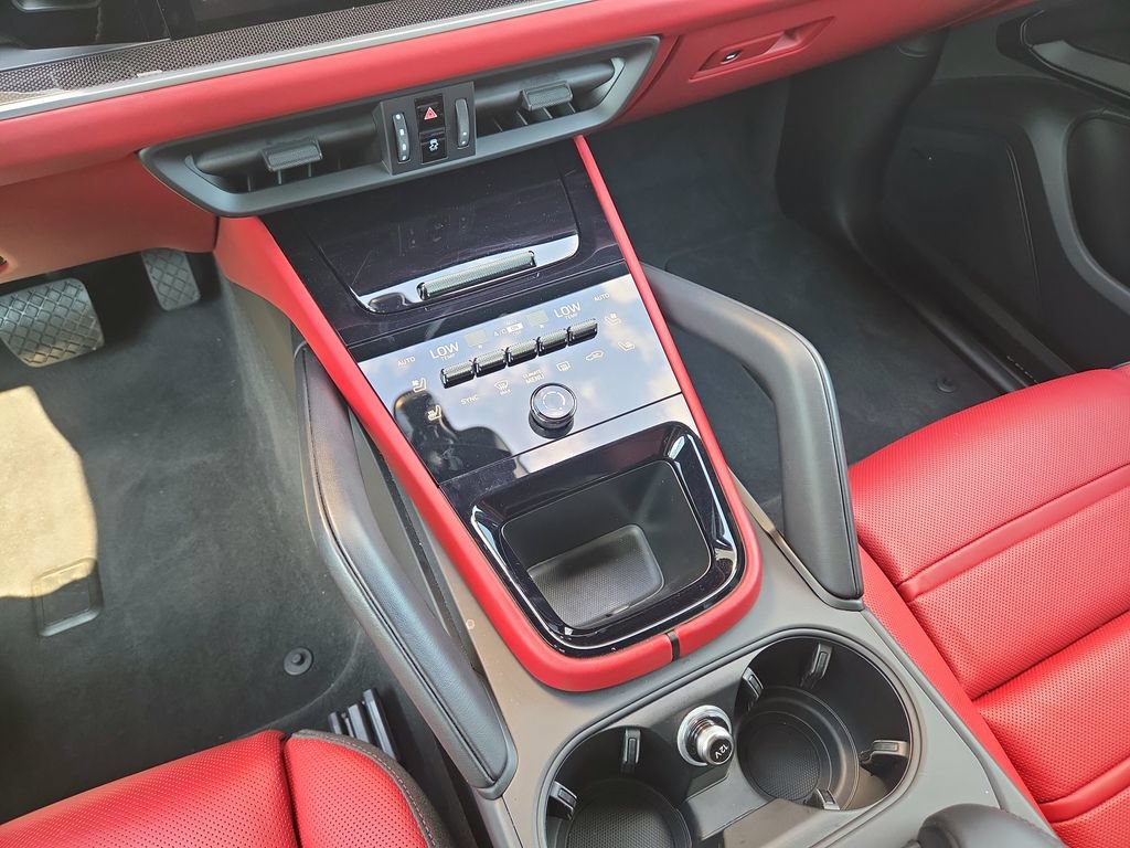 Certified 2025 Porsche Cayenne E-Hybrid AWD/4WD image 14