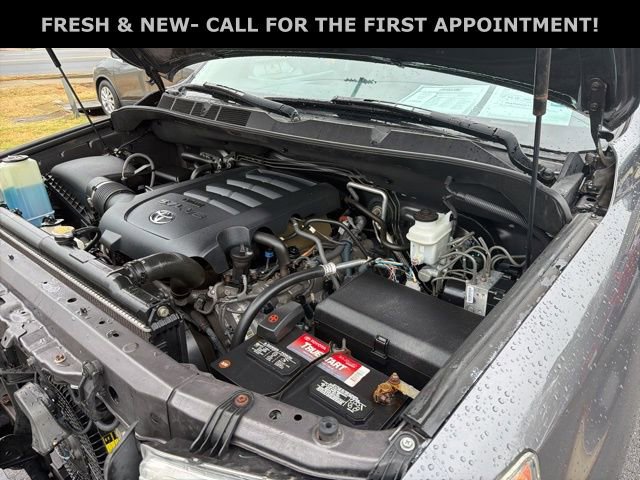 Used 2014 Toyota Sequoia Platinum image 11